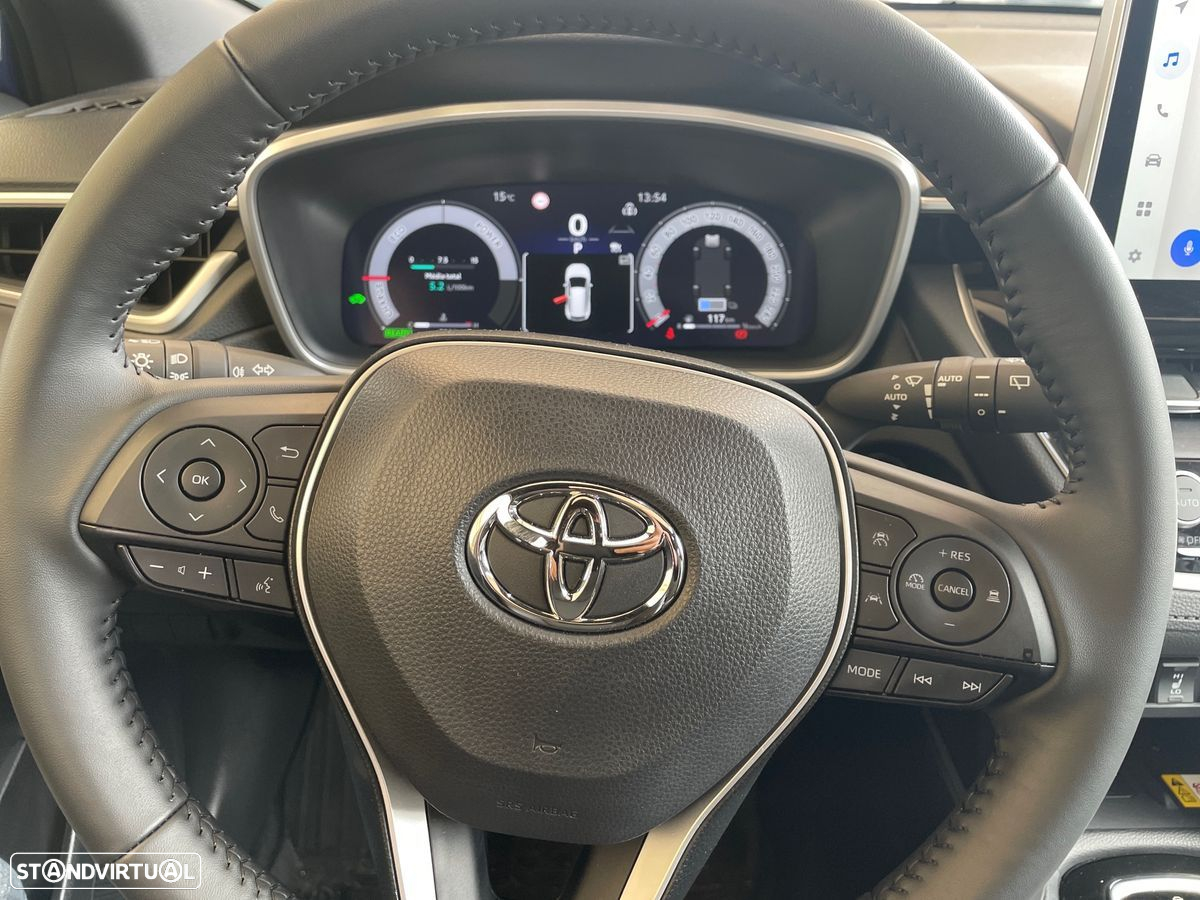 Toyota Corolla Cross 2.0 Hybrid Luxury - 13