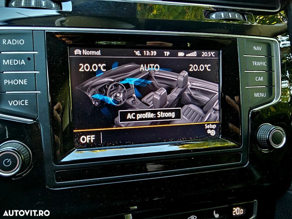 Volkswagen Golf 2.0 TDI DSG Highline - 34