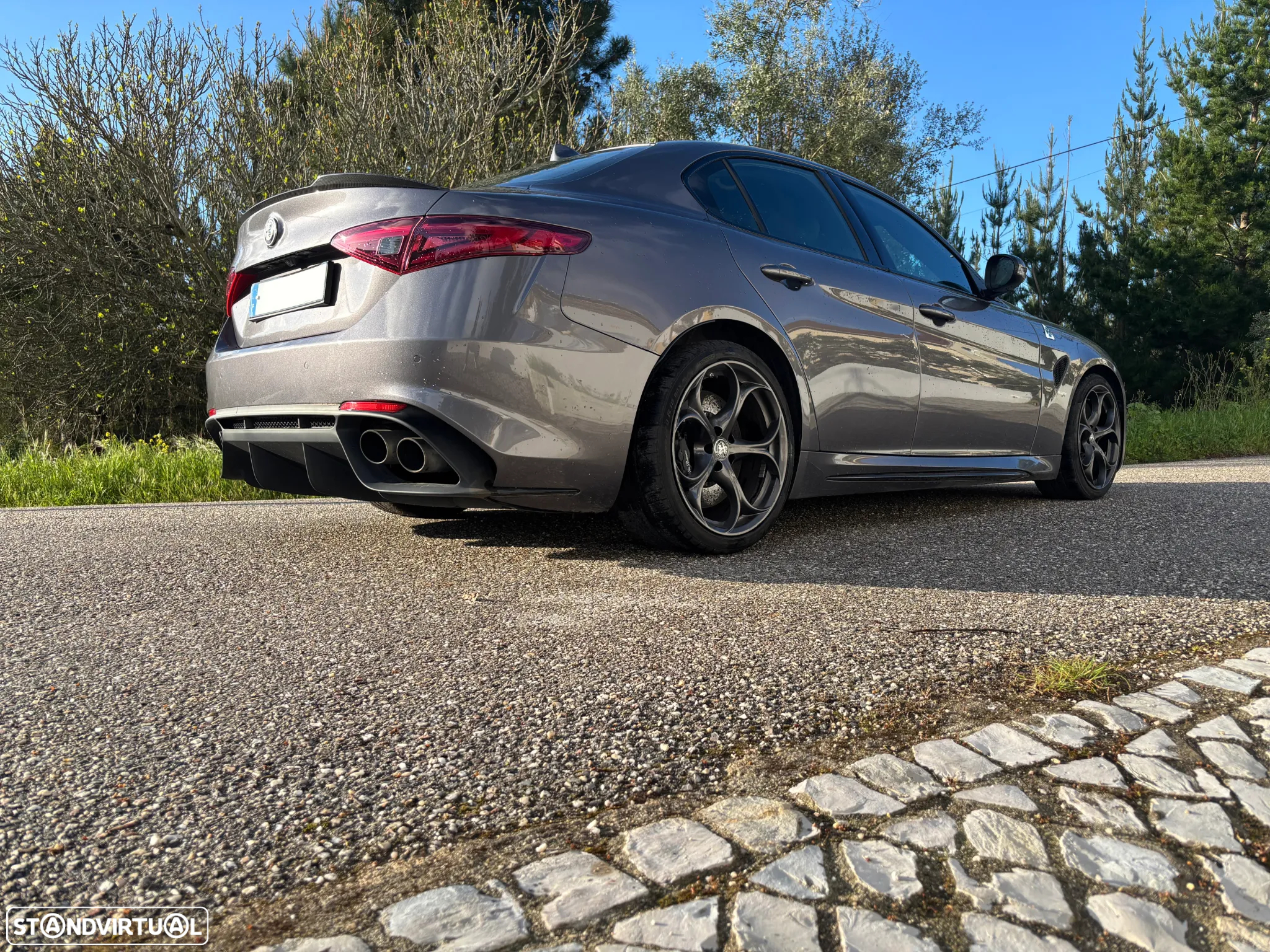 Alfa Romeo Giulia 2.9 V6 Bi-Turbo AT8 Quadrifoglio - 2