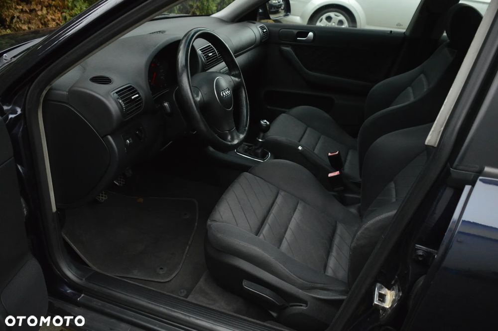 Audi A3 Sportback 1.8T Quattro Attraction - 14