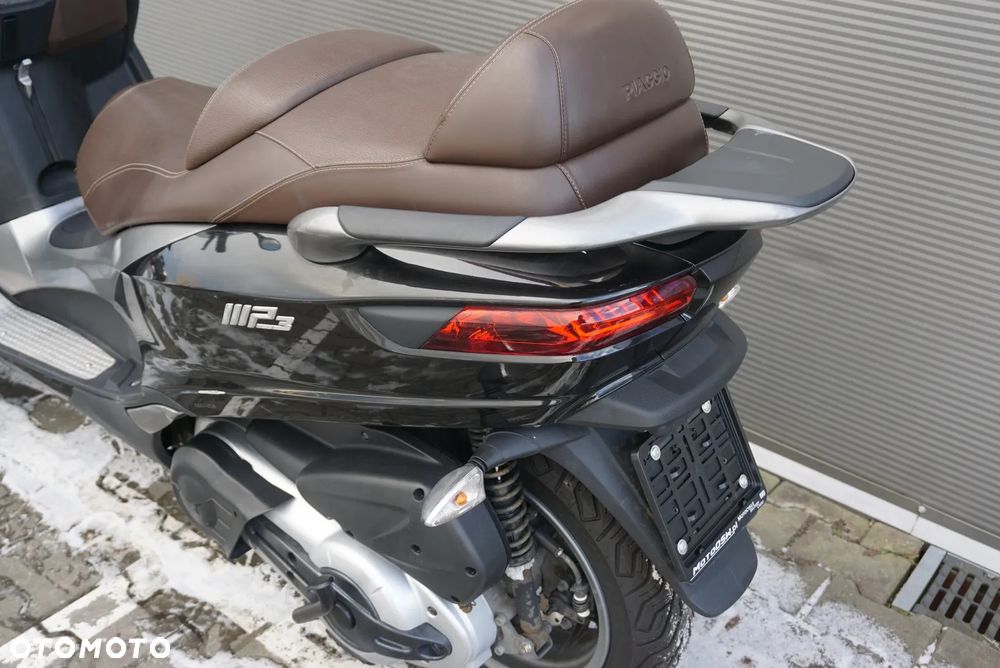 Piaggio MP-3 - 12