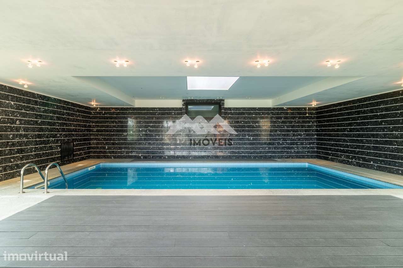 Casa principal | 2 casas de hóspedes | Piscina coberta | Terreno 12.58 - Grande imagem: 5/49