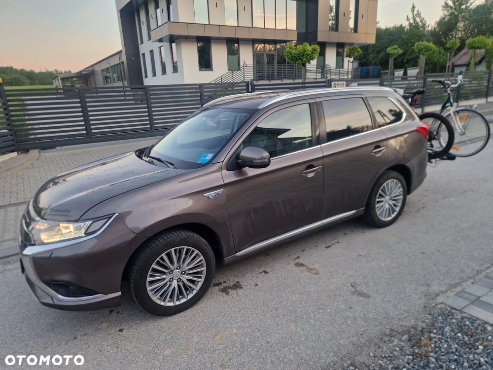 Mitsubishi Outlander 2.4 4WD - 1
