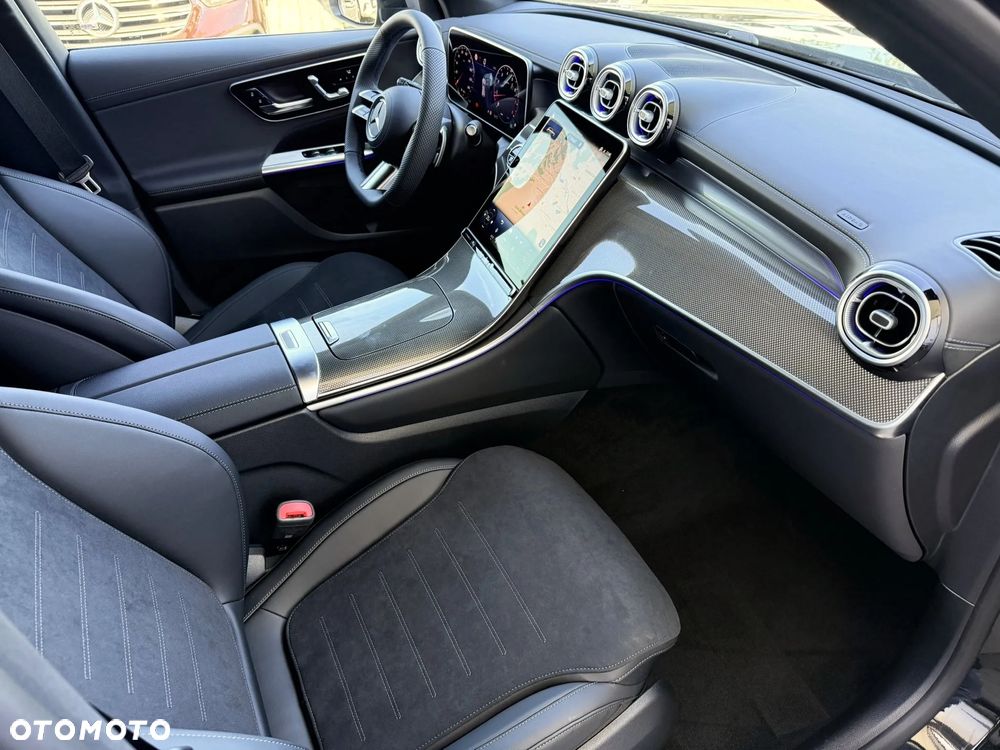 Mercedes-Benz GLC - 24