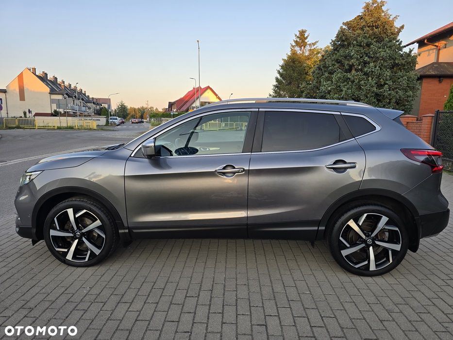 Nissan Qashqai 1.3 DIG-T DCT TEKNA - 2