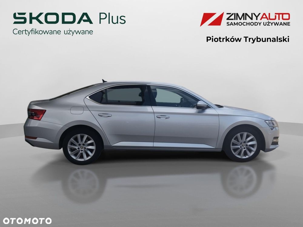 Skoda Superb 2.0 TDI SCR 4x4 Style DSG - 8