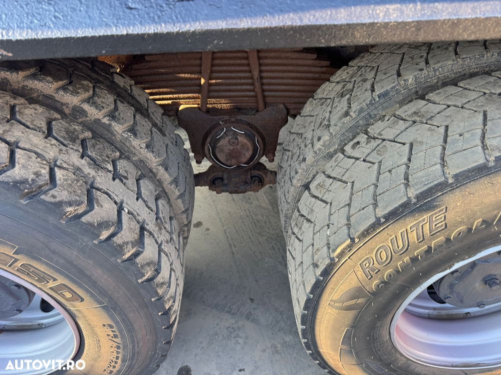 Iveco Trakker Basculanta 8x4 Posterioară - 7