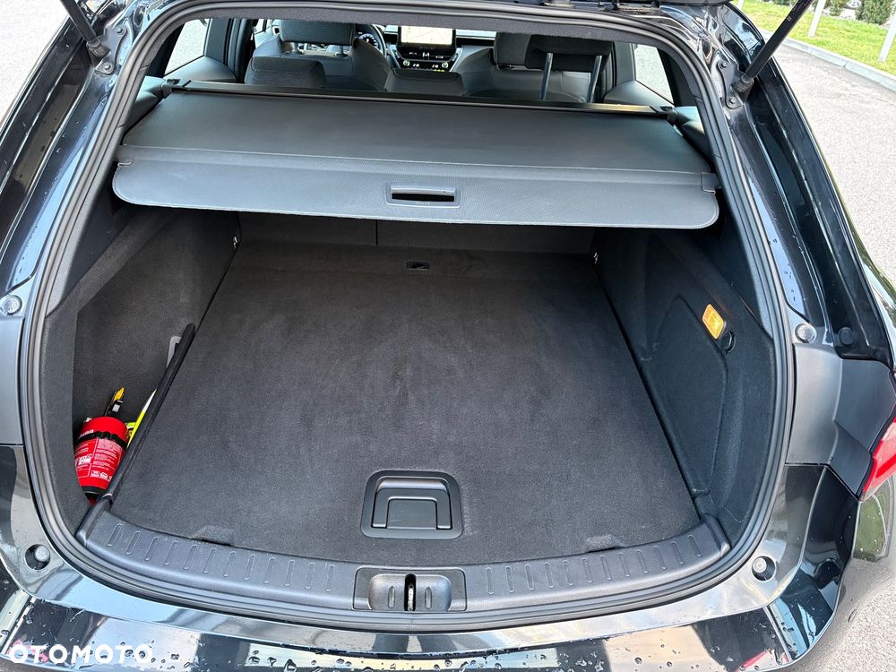 Toyota Corolla 2.0 Hybrid Style - 12