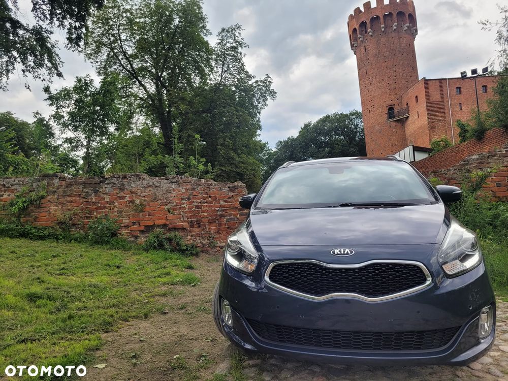 Kia Carens 1.7 CRDi 141 Dream Team Edition - 4