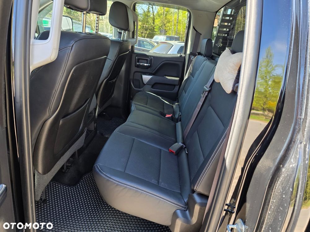 Chevrolet Silverado - 20