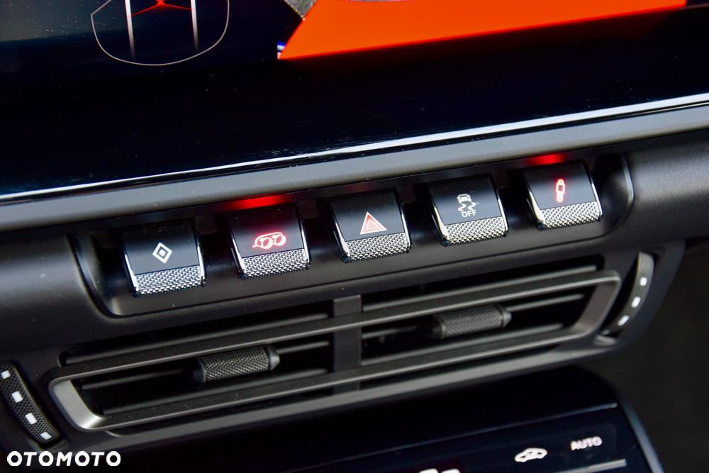 Porsche 911 Carrera T PDK - 32