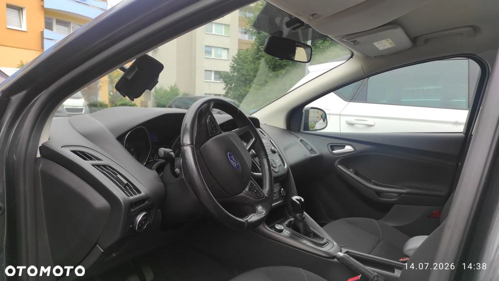 Ford Focus 1.6 Trend - 12