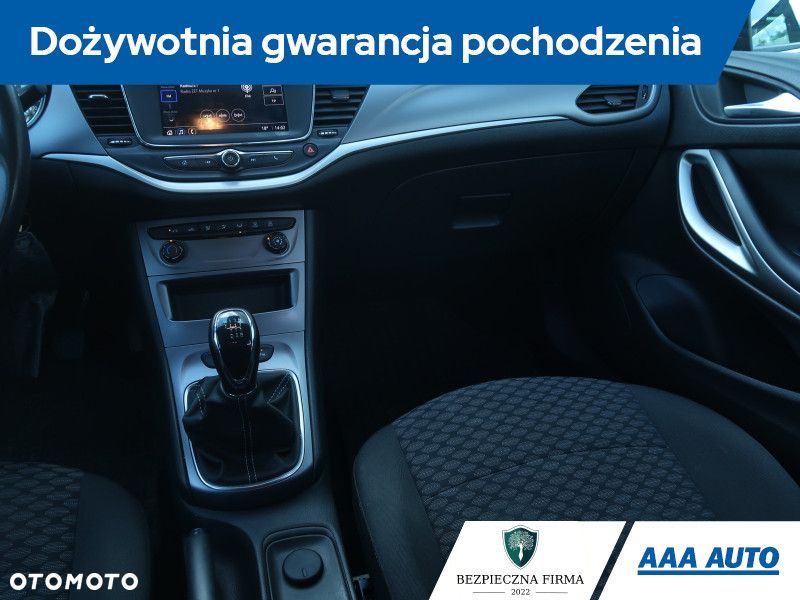Opel Astra - 9