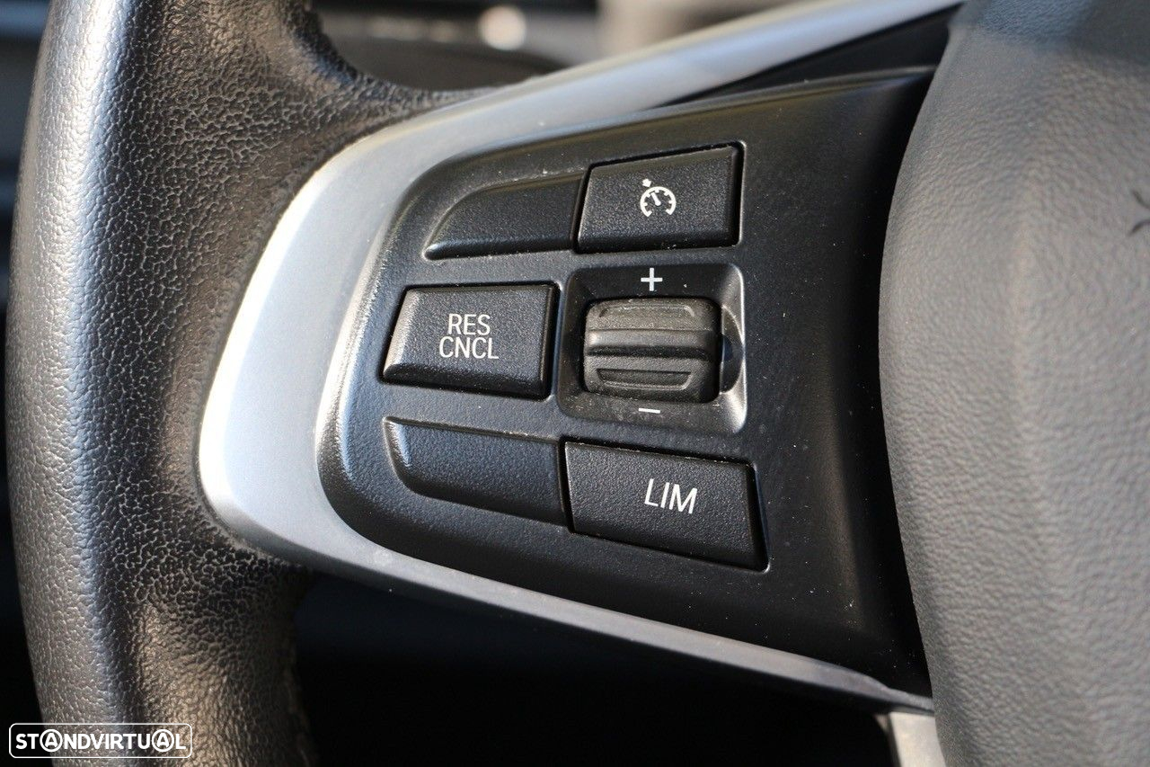BMW 225xe Active Tourer Line Sport - 23