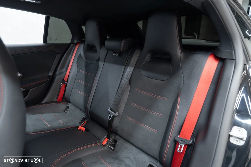 Mercedes-Benz CLA 45 AMG S 4Matic+ Speedshift 8G-DCT Line Premium - 47