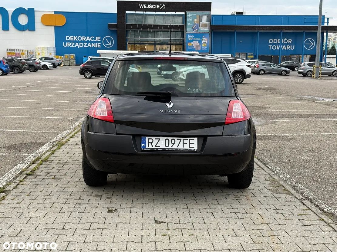Renault Megane 1.6 Authentique - 5