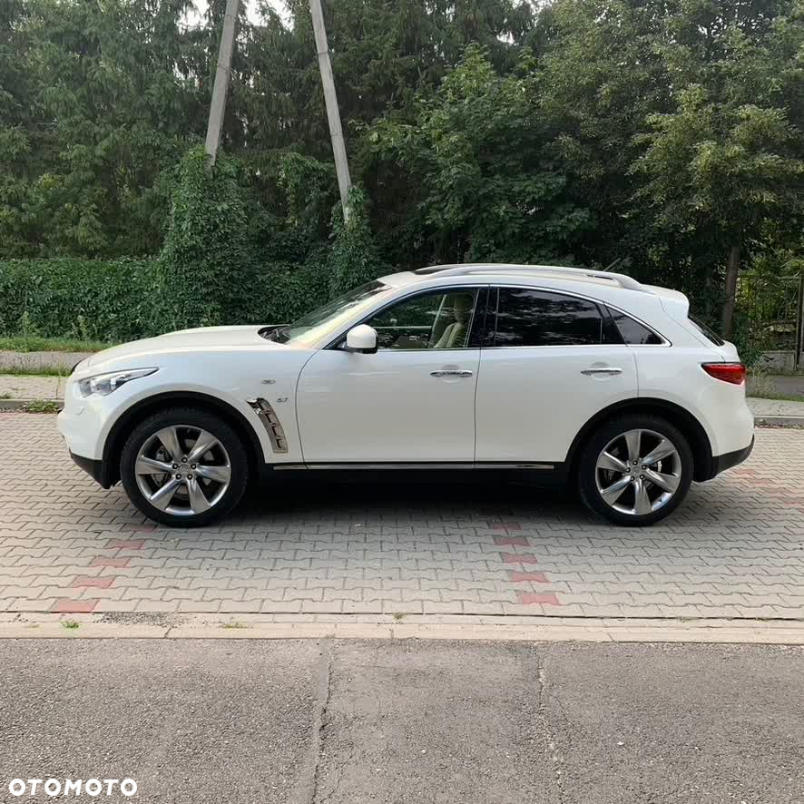 Infiniti QX70 3.7 S Premium - 10