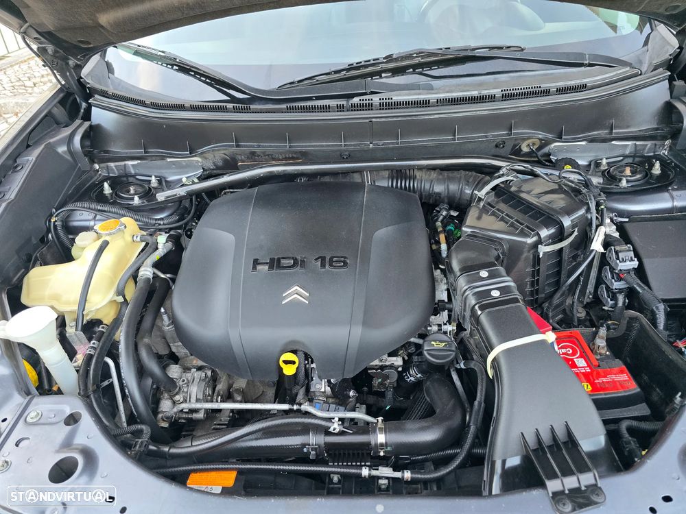 Citroën C-crosser 2.2 HDi Exclusive - 23
