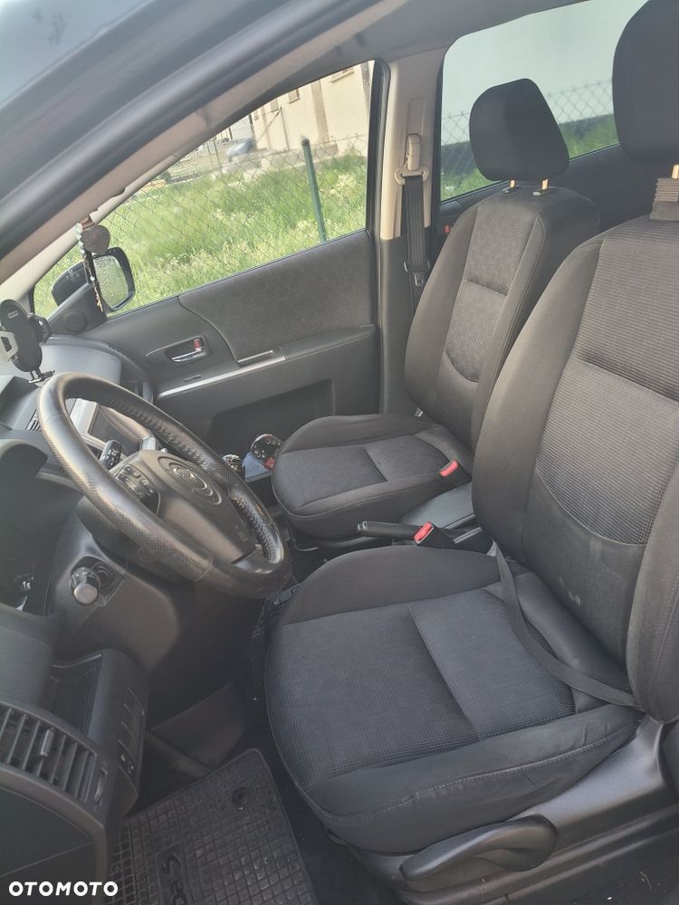 Mazda 5 - 5