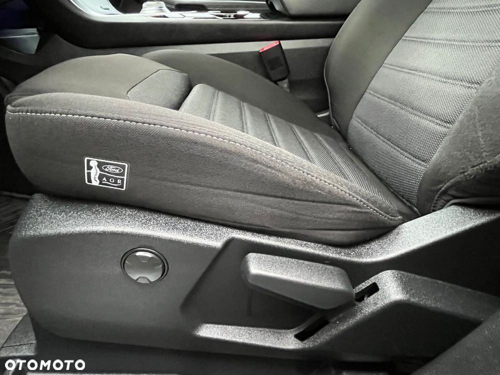 Ford S-Max 2.0 EcoBlue Titanium - 19