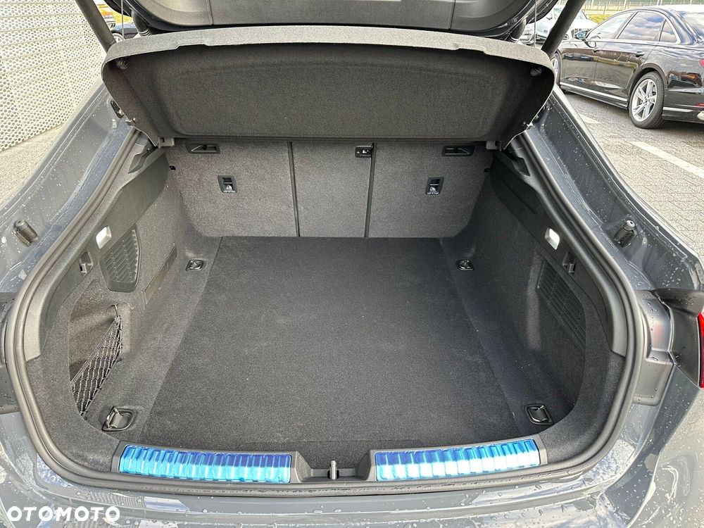 Audi A5 Limousine - 8