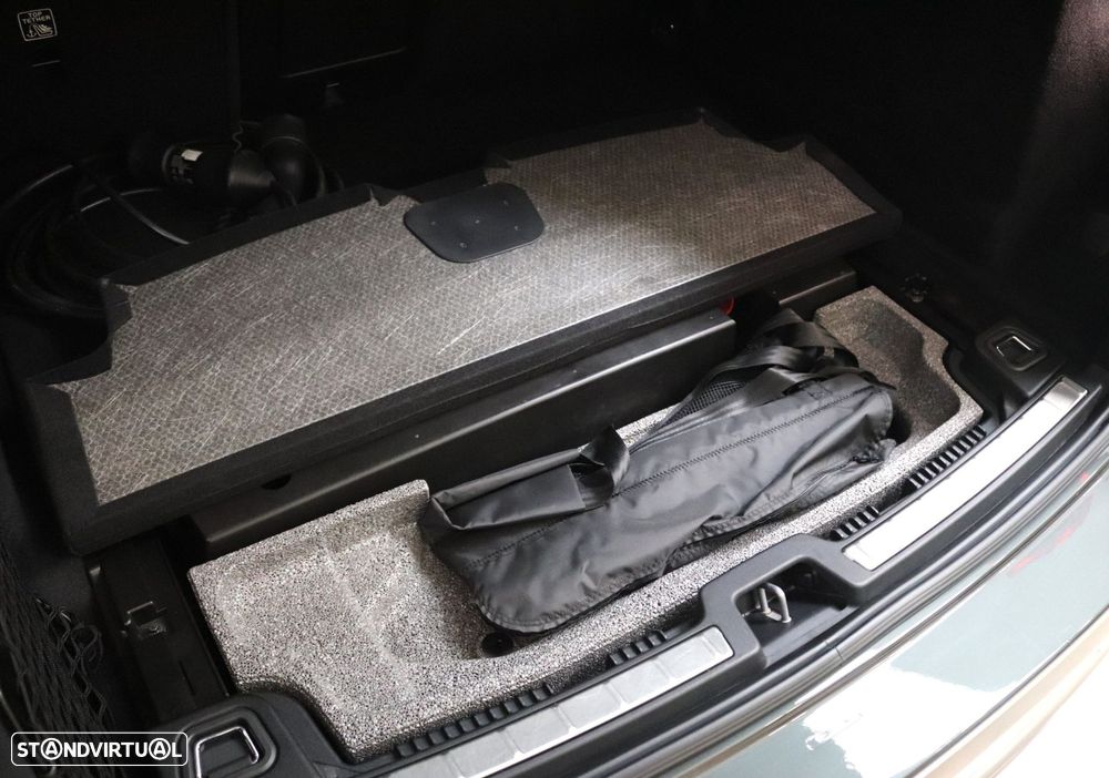 Volvo XC 60 2.0 T6 PHEV R-Design AWD - 49