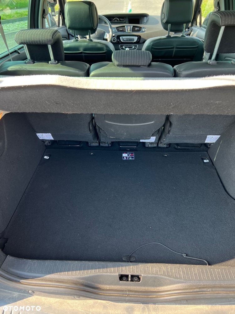 Renault Scenic - 12