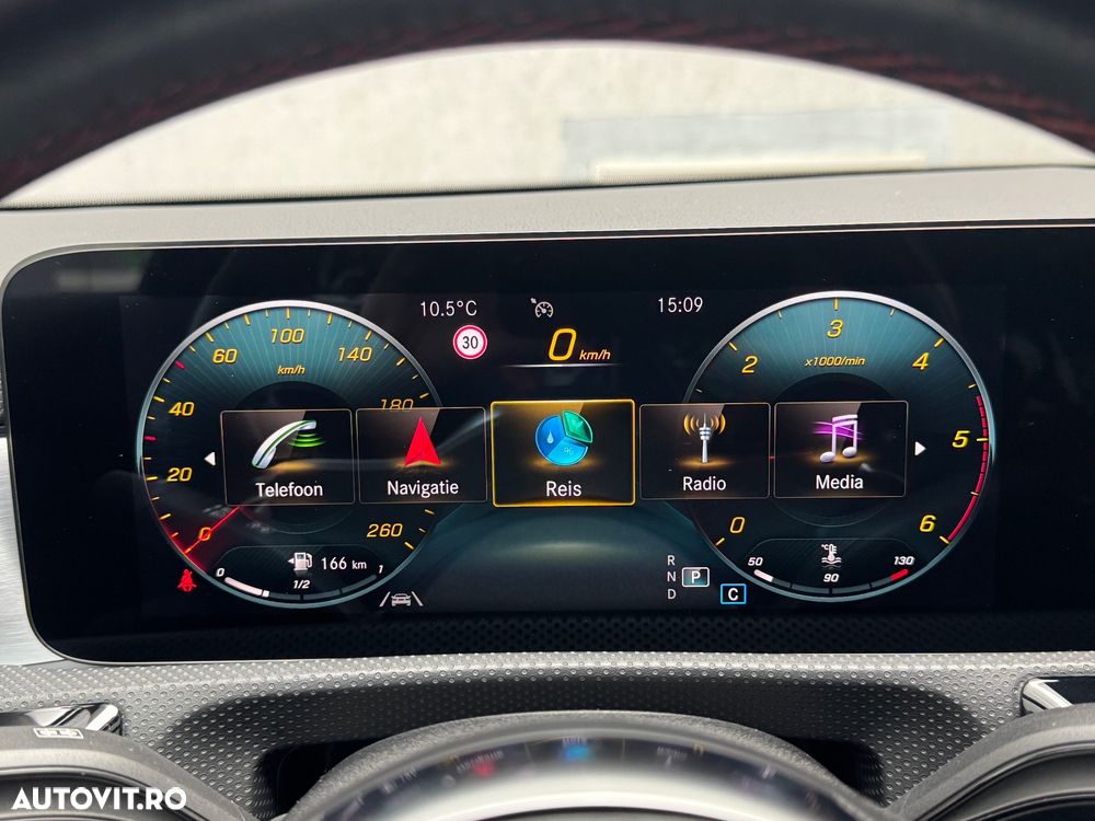 Mercedes-Benz CLA - 25