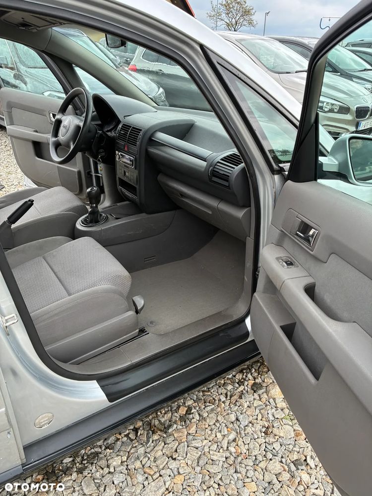 Audi A2 1.4 - 8
