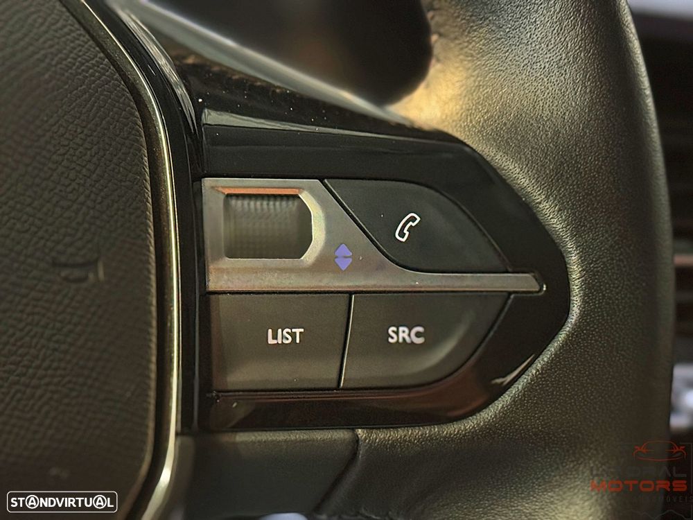 Peugeot 208 1.2 PureTech Allure Pack - 25