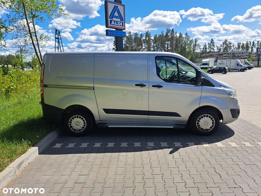 Ford TRANSIT CUSTOM - 2