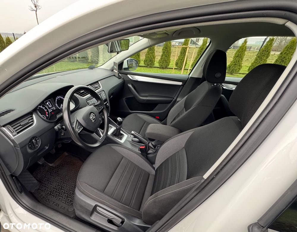 Skoda Octavia - 10