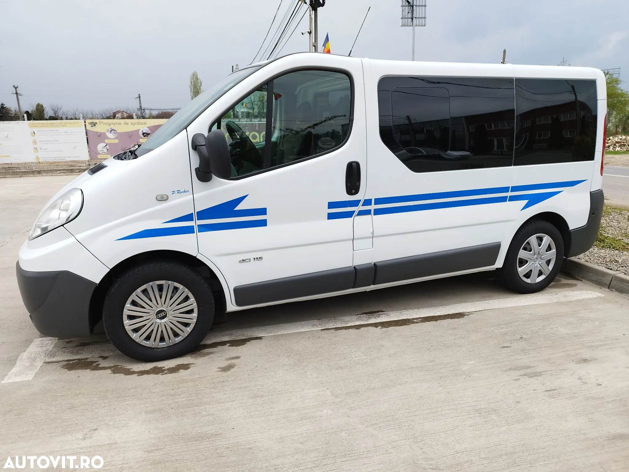 Renault TRAFIC - 35