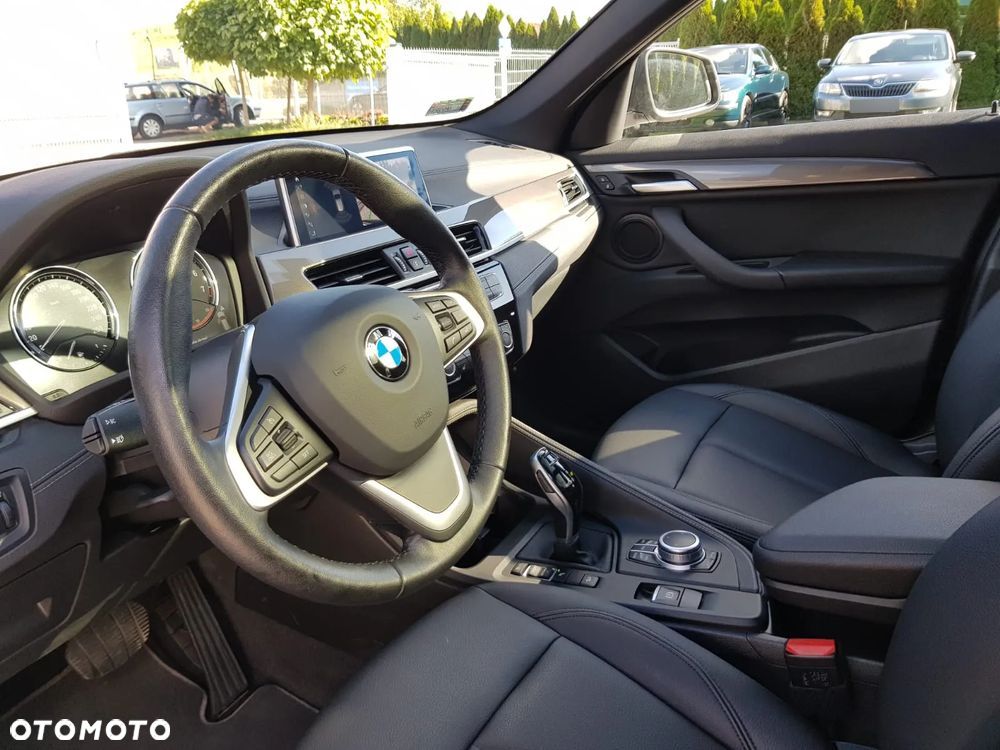 BMW X1 xDrive25i xLine - 5