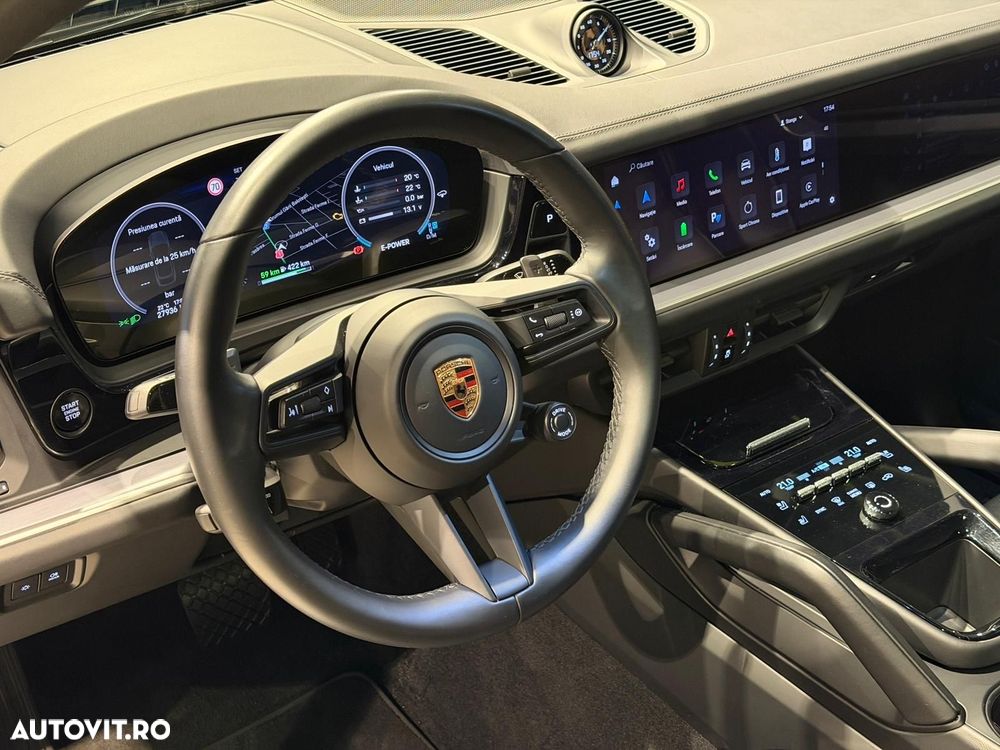 Porsche Cayenne Coupe E-Hybrid Black Edition - 27