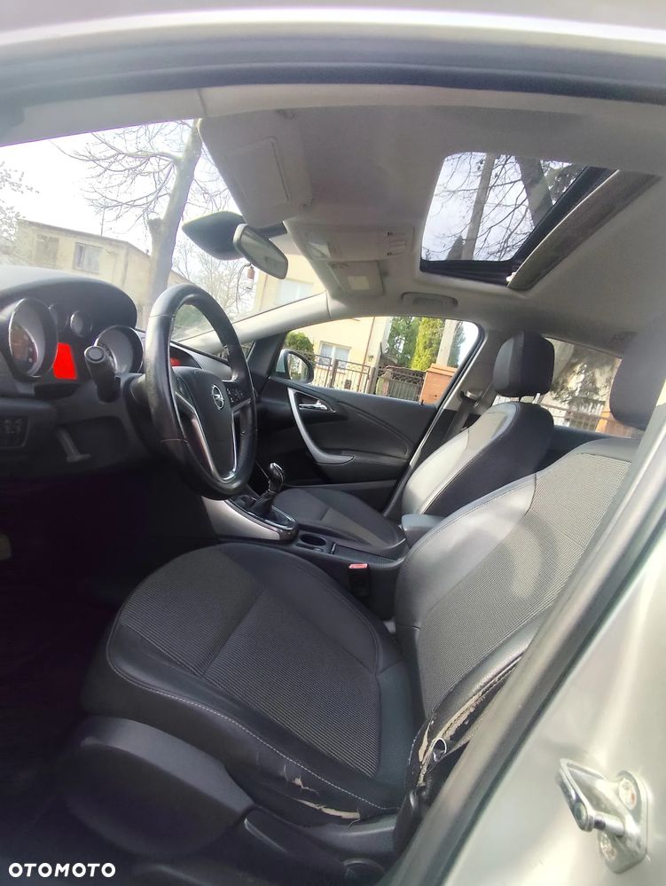 Opel Astra 1.4 T Cosmo S&S - 30