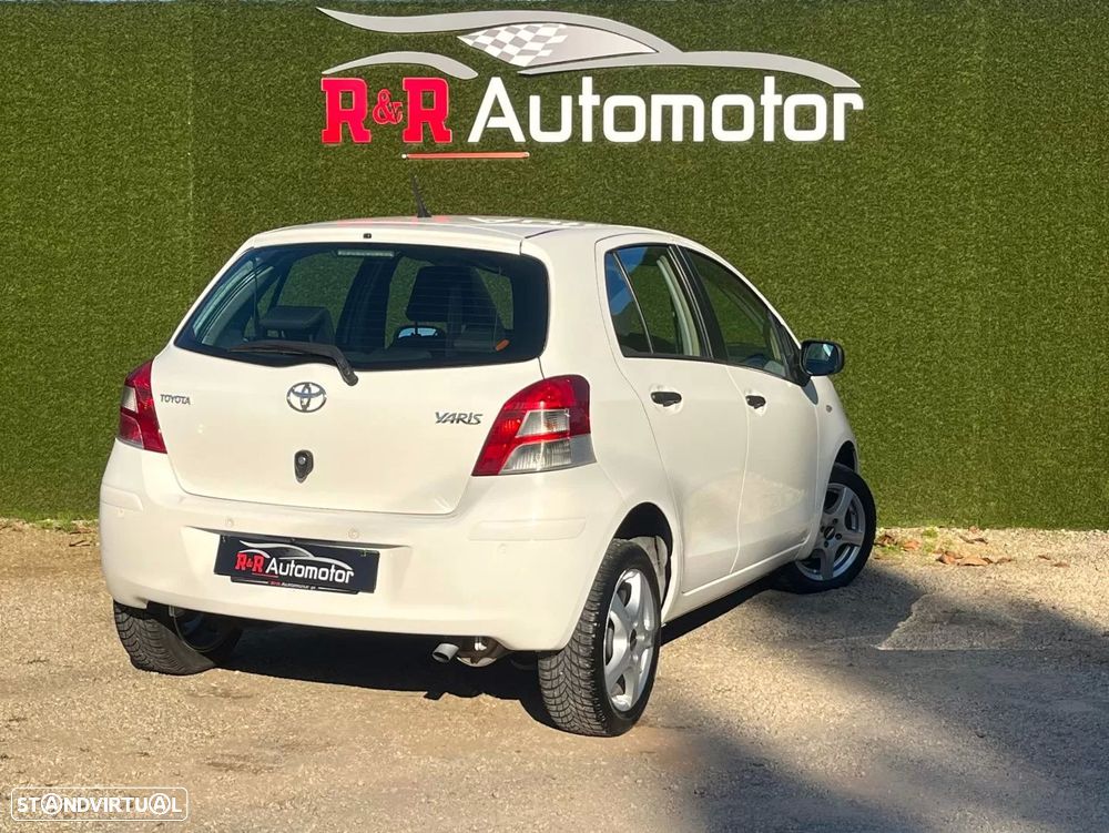 Toyota Yaris 1.4 D-4D Comfort+AC - 2