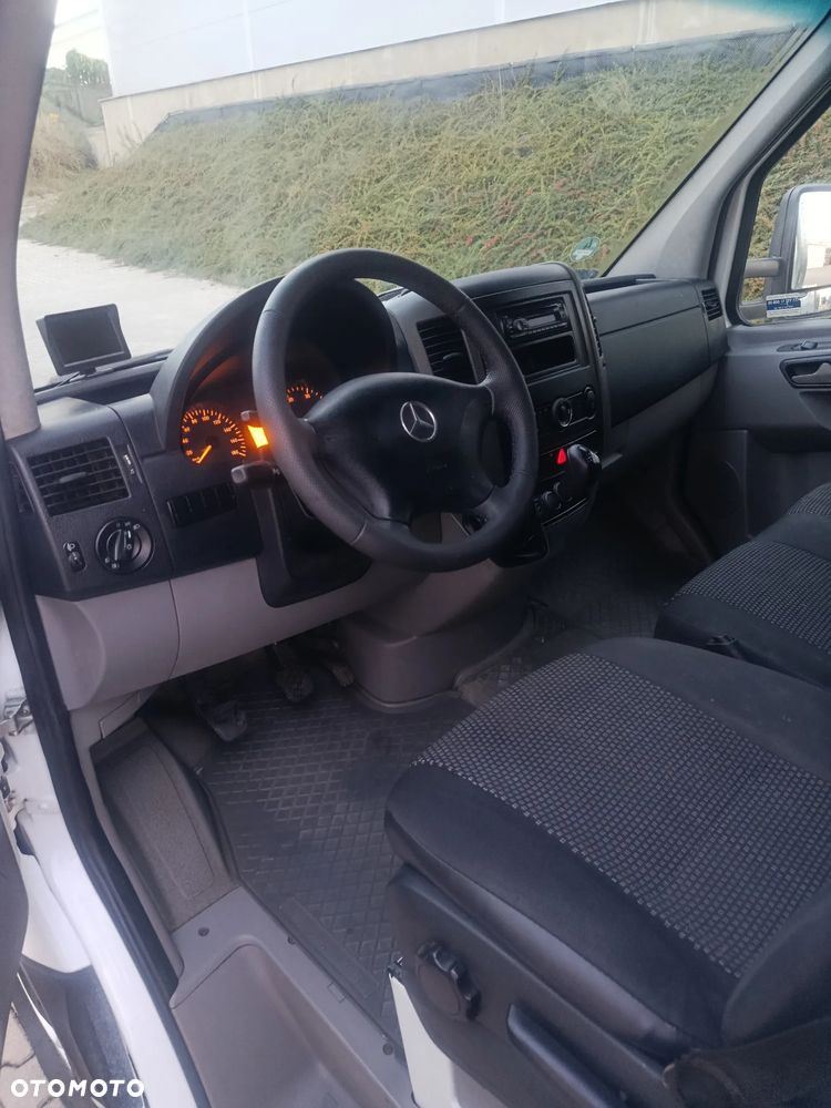 Mercedes-Benz Sprinter 318 - 15