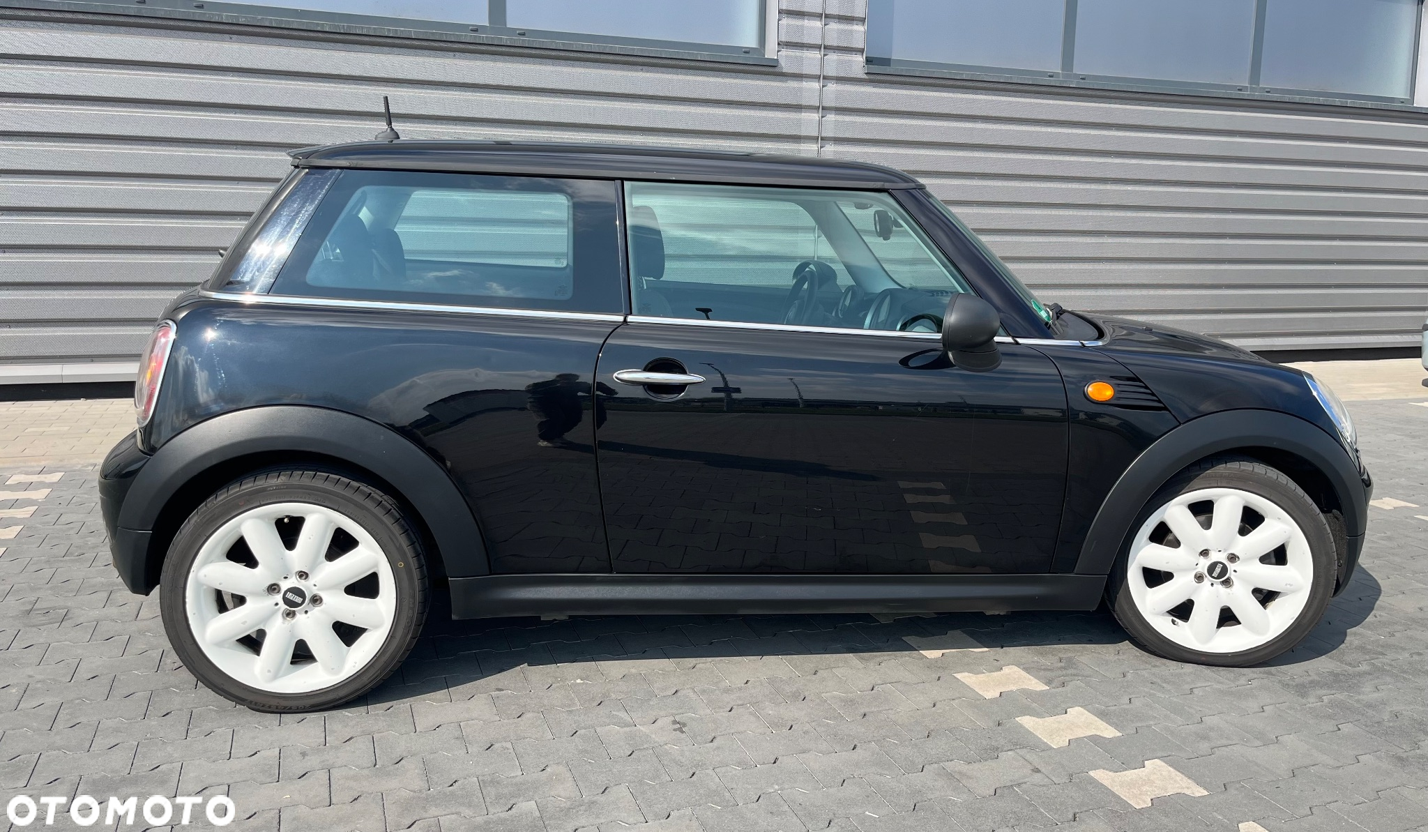 MINI ONE D - 6