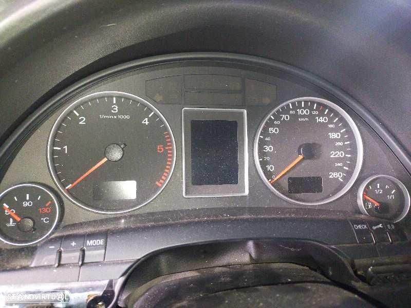 QUADRANTE AUDI A4 AVANT 8E - 1