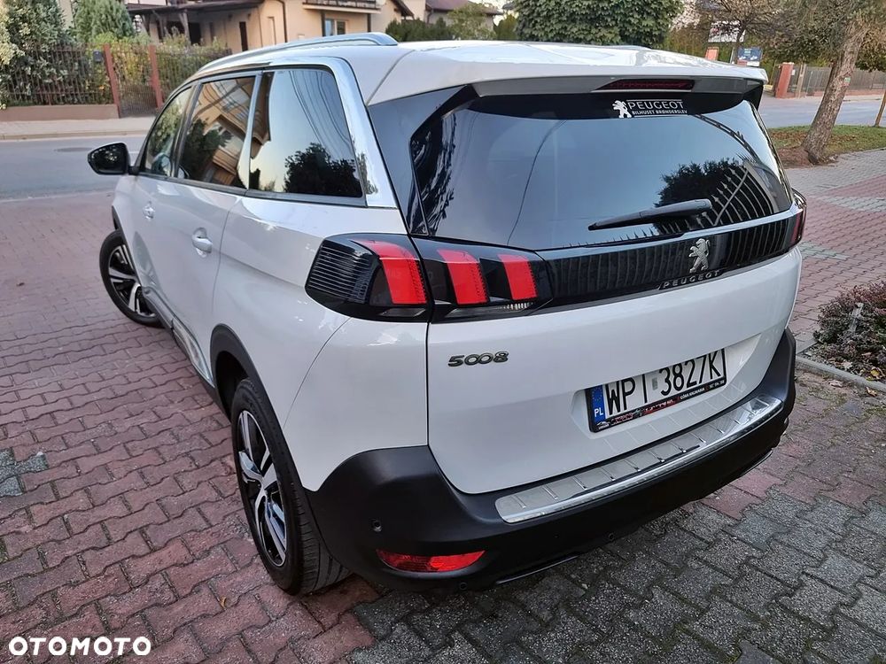 Peugeot 5008 HDI 150 Allure - 24