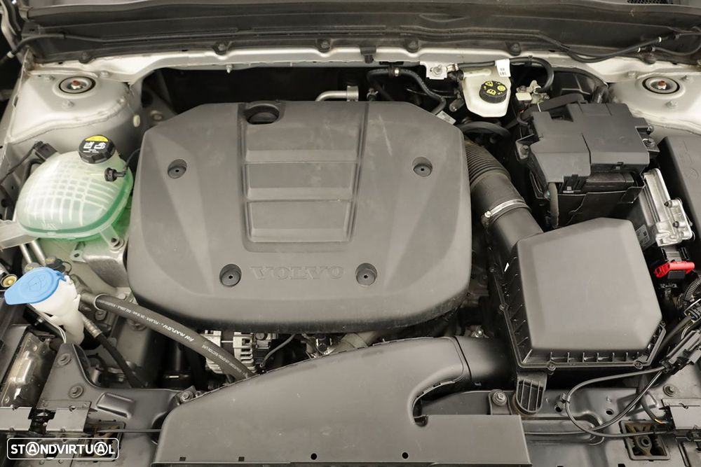 Volvo XC 40 1.5 T2 Plus Dark Auto - 25