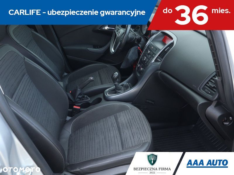 Opel Astra - 8