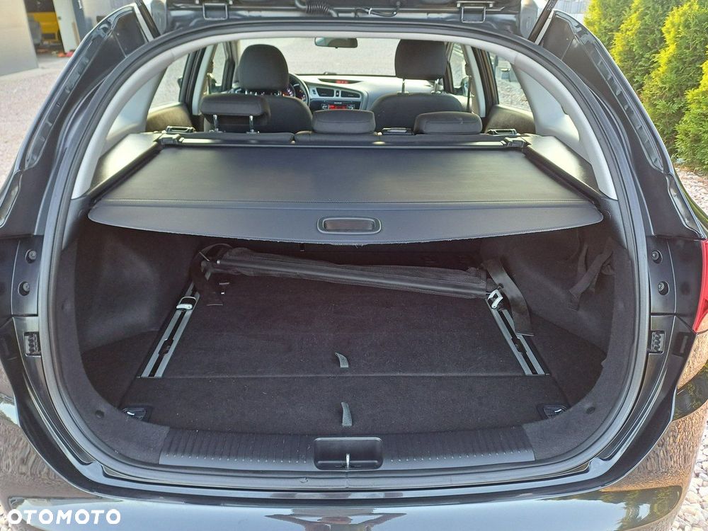 Kia Ceed - 15