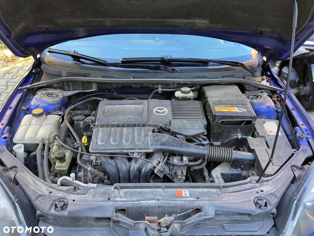 Mazda 323 - 6