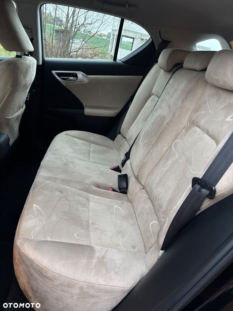 Lexus CT - 30