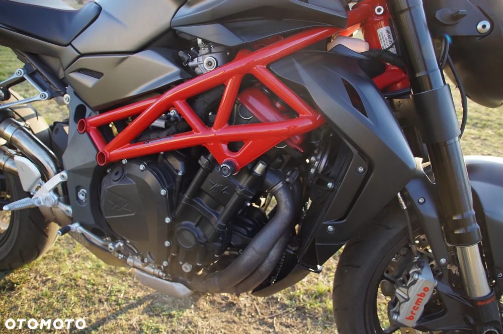MV AGUSTA Brutale - 28