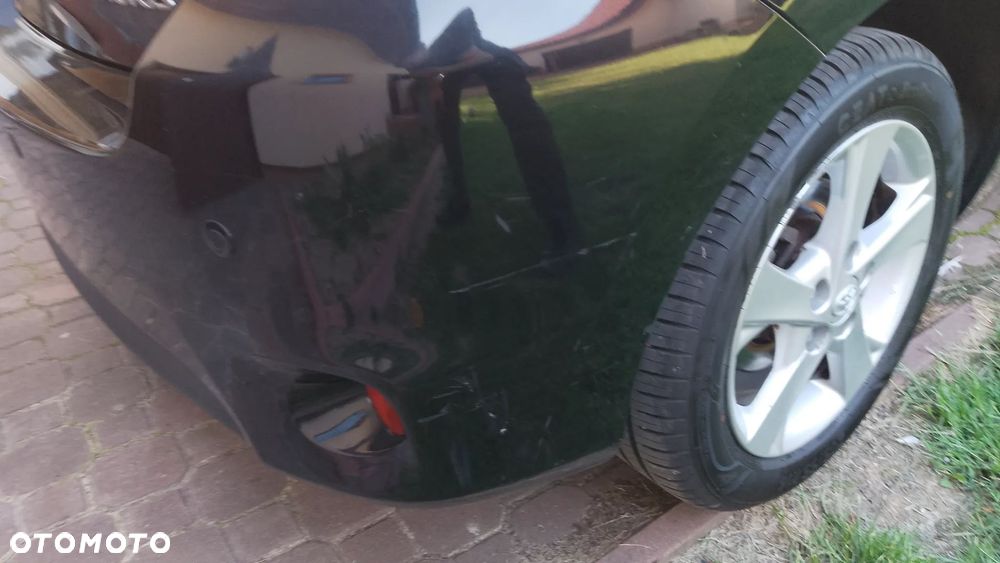 Toyota Auris 1.6 Premium + - 17