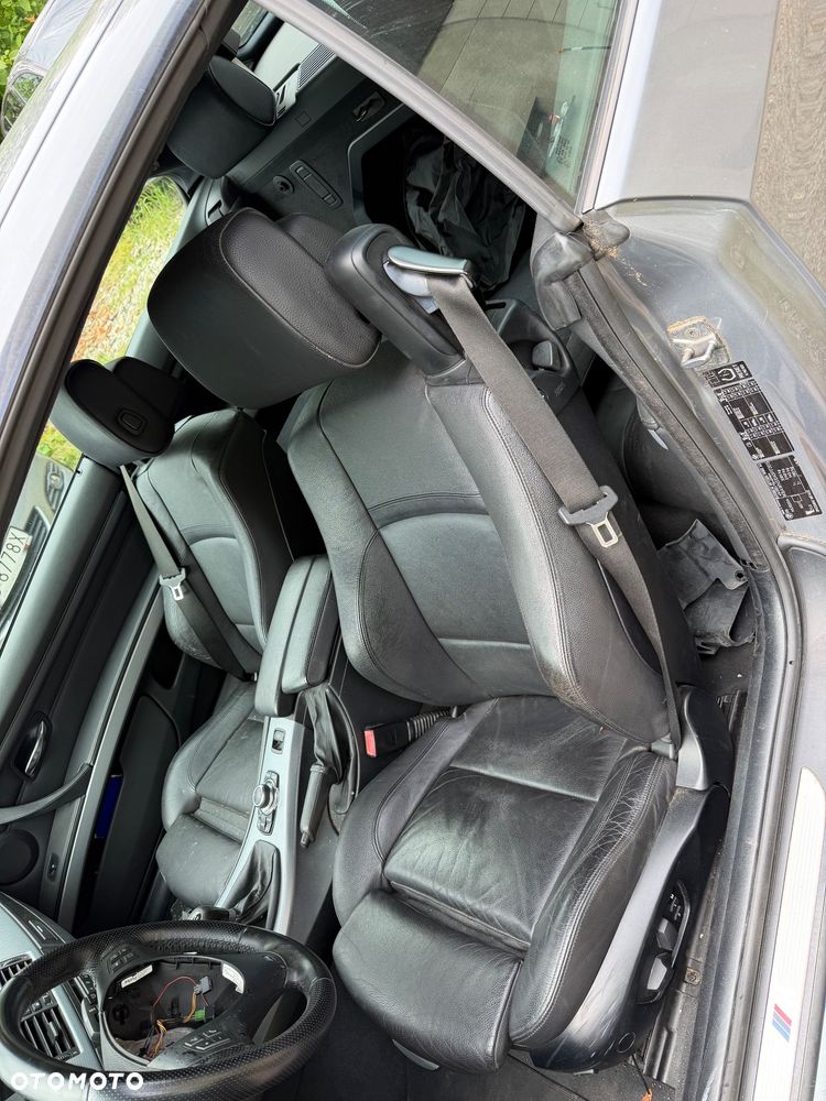 BMW Seria 3 325i - 5