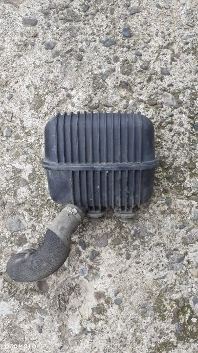 Rezonator 8k0 129 955 A